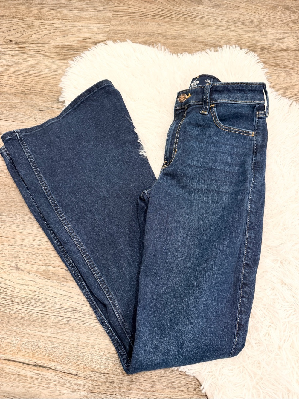 Hollister High Rise Flare Jeans 2L Long Tall Dark Wash